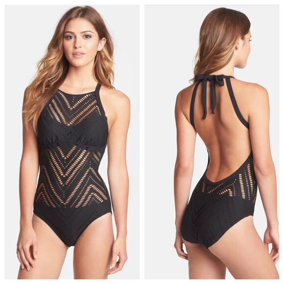 Robin Piccone Other - Robin Piccone 'Raquel' Portrait Back One-Piece Swimsuit Size 6 in Black